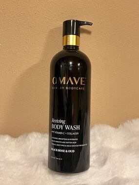 Omave Black Rose & Oud Reviving Body Wash with Vitamin C & Collagen 32 fl oz